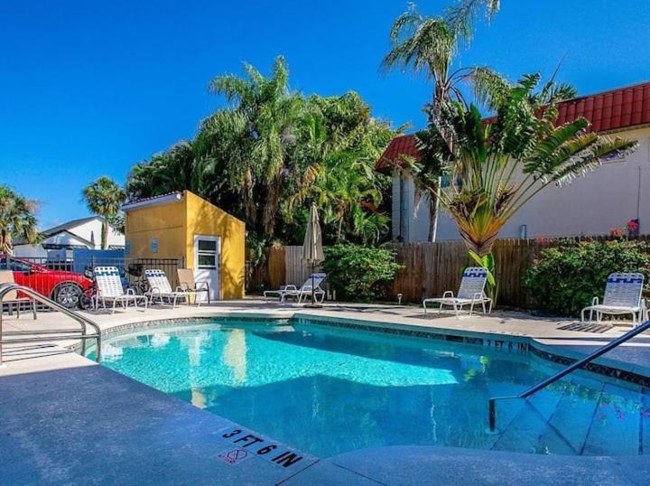 2Bed/2Bath Condo Next To Siesta Key ~A Hidden Gem サラソータ エクステリア 写真