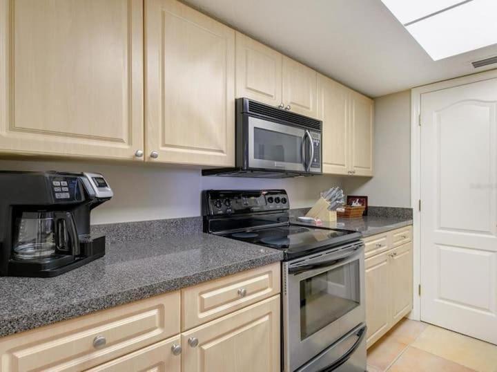 2Bed/2Bath Condo Next To Siesta Key ~A Hidden Gem サラソータ エクステリア 写真